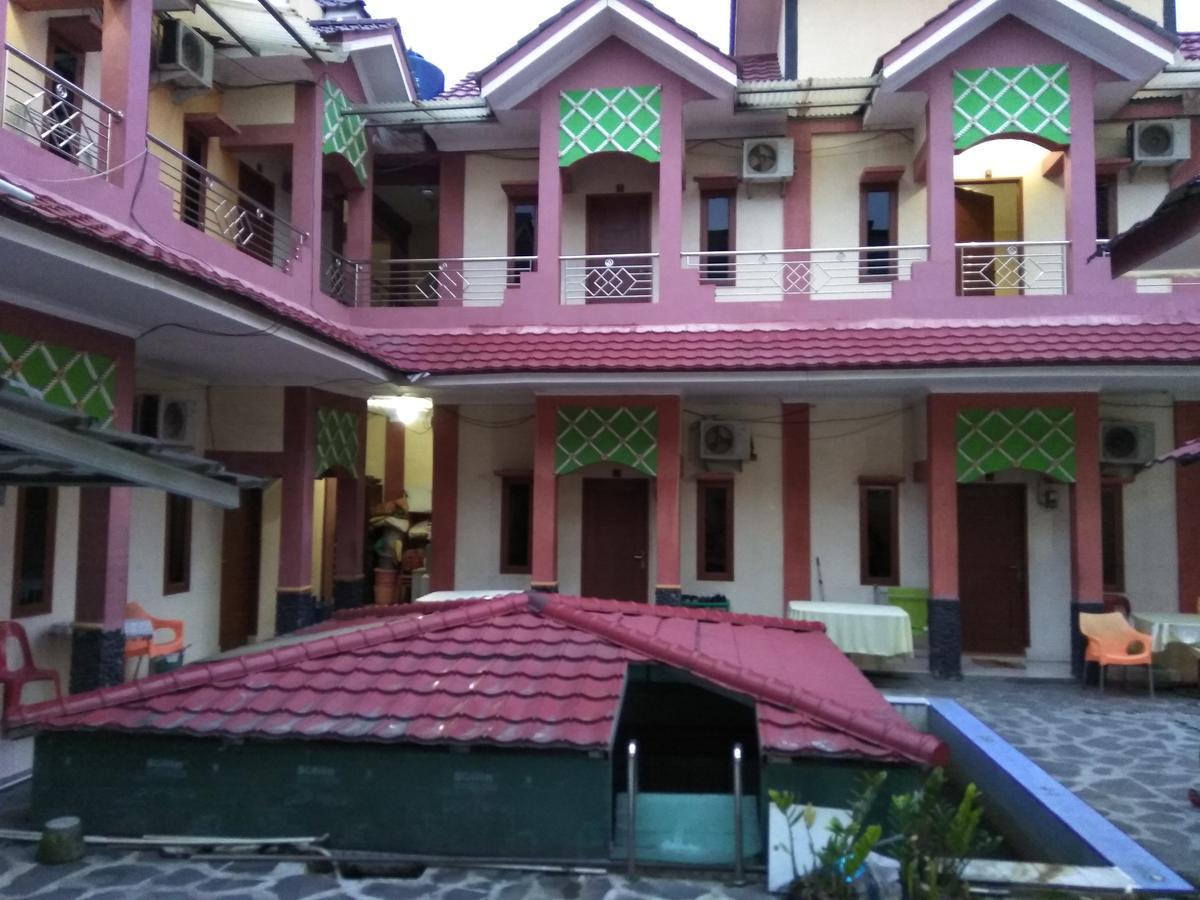 Pondok Cemara Medan Exterior foto